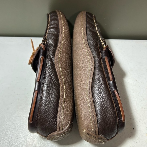 LL Bean HandSewn Men’s Size 11M Brown Leather Slippers Flannel Lined Moccasins - Picture 4 of 7